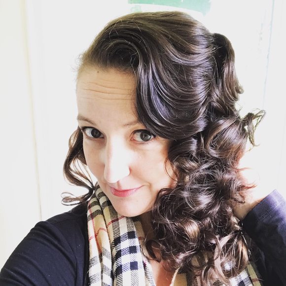 Meet your Posher, Jennifer - Picture 1 of 1